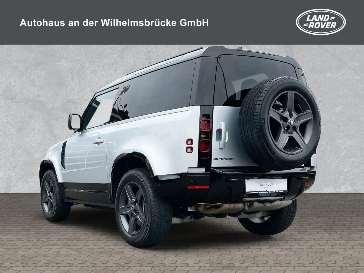 Defender 90 D300 X-Dynamic SE BLACK PACK/SHD/AHK