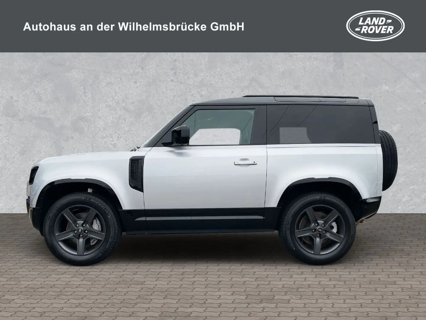 Defender 90 D300 X-Dynamic SE BLACK PACK/SHD/AHK