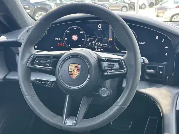 Taycan GTS 360° HUD 21'' Matrix Bose Pano ACC