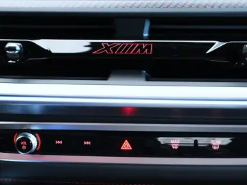 XM Red Label (G09)*M Drivers Pkt*751PS*B&W Sound