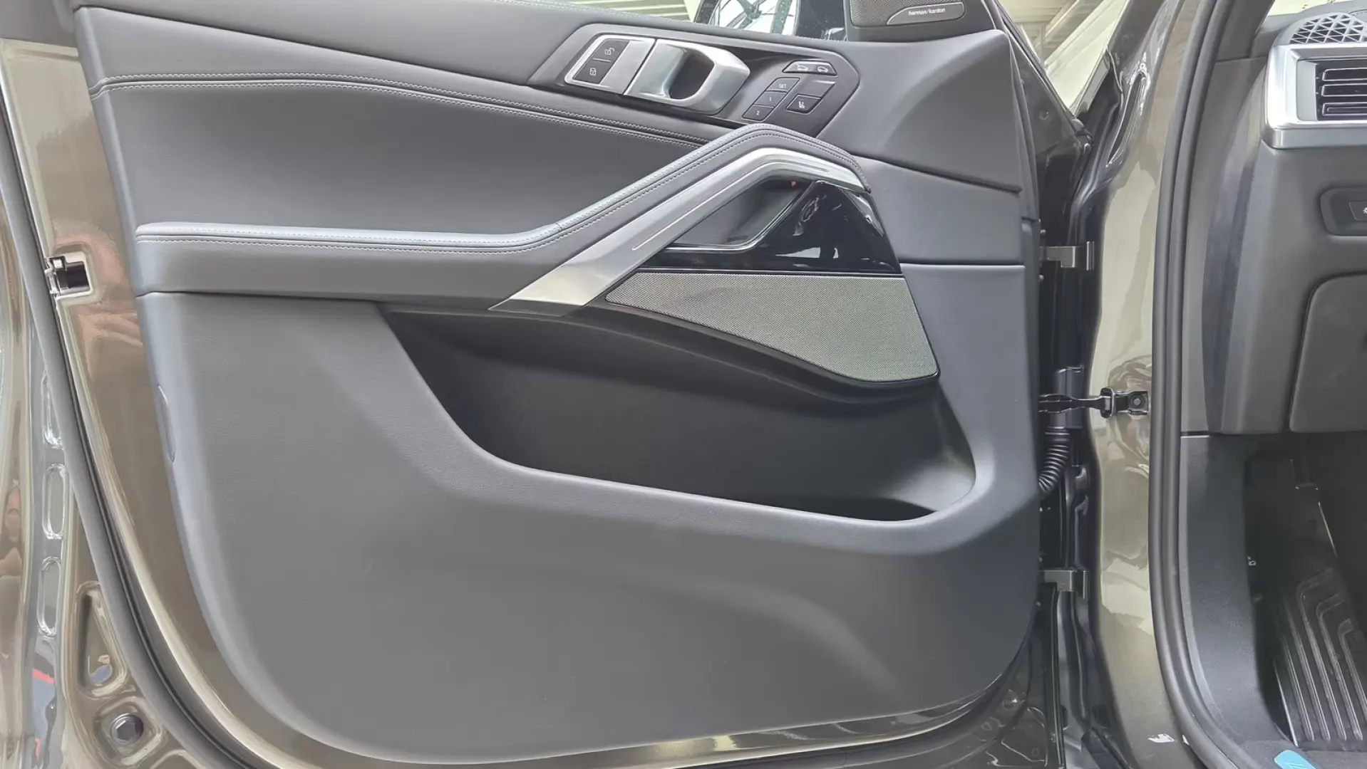 BMW X6 xDrive30d M Sport Pro 22Zoll Pano ACC 360°