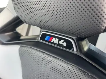 M4 Competition iA Coupe Sportpaket HUD AD Navi L