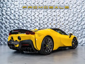 SF90 Spider Giallo Modena