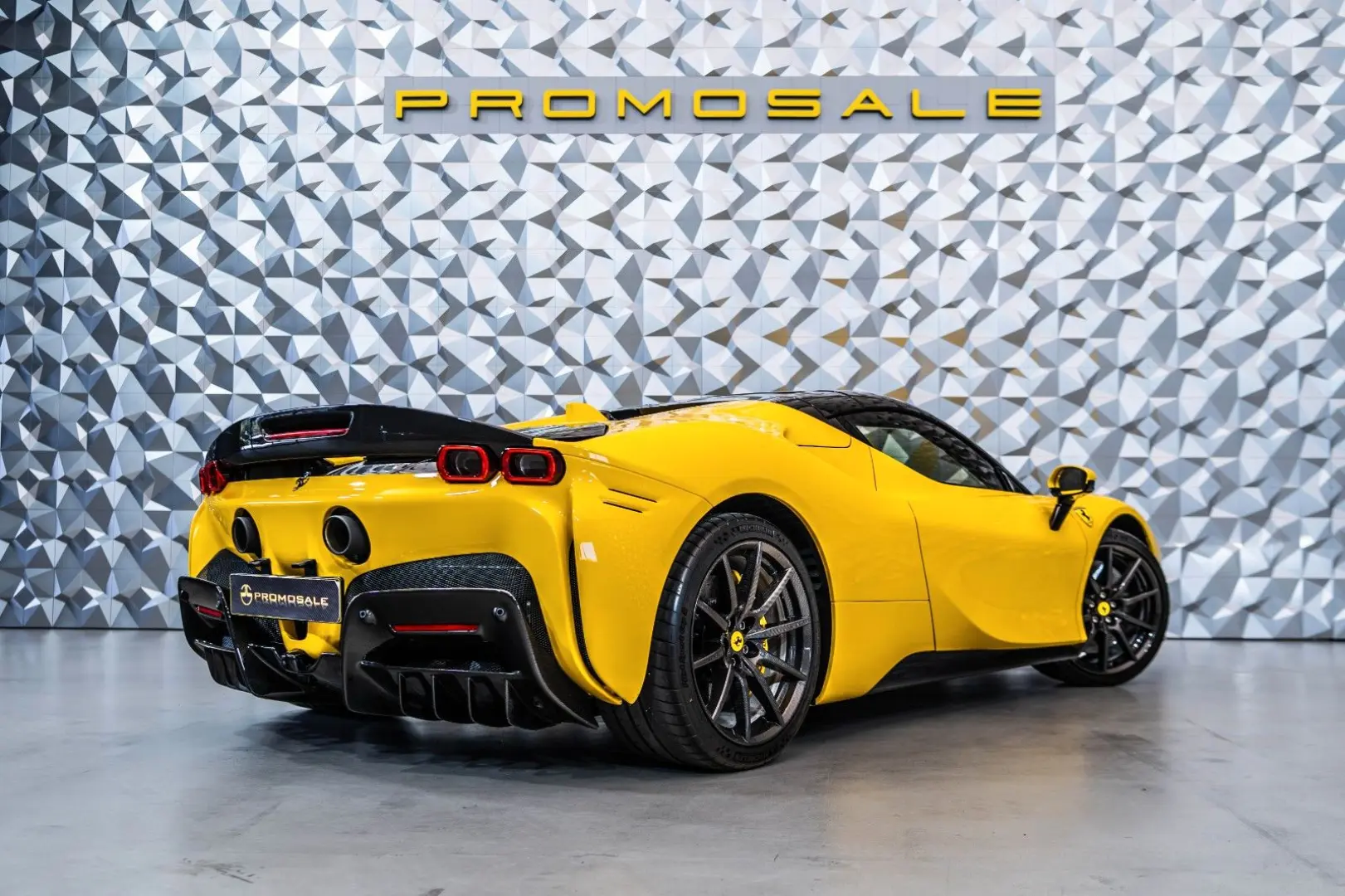 SF90 Spider Giallo Modena