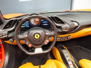 FERRARI 488 SPIDER