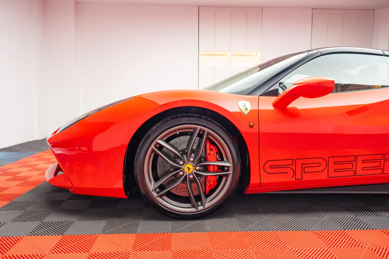 FERRARI 488 SPIDER