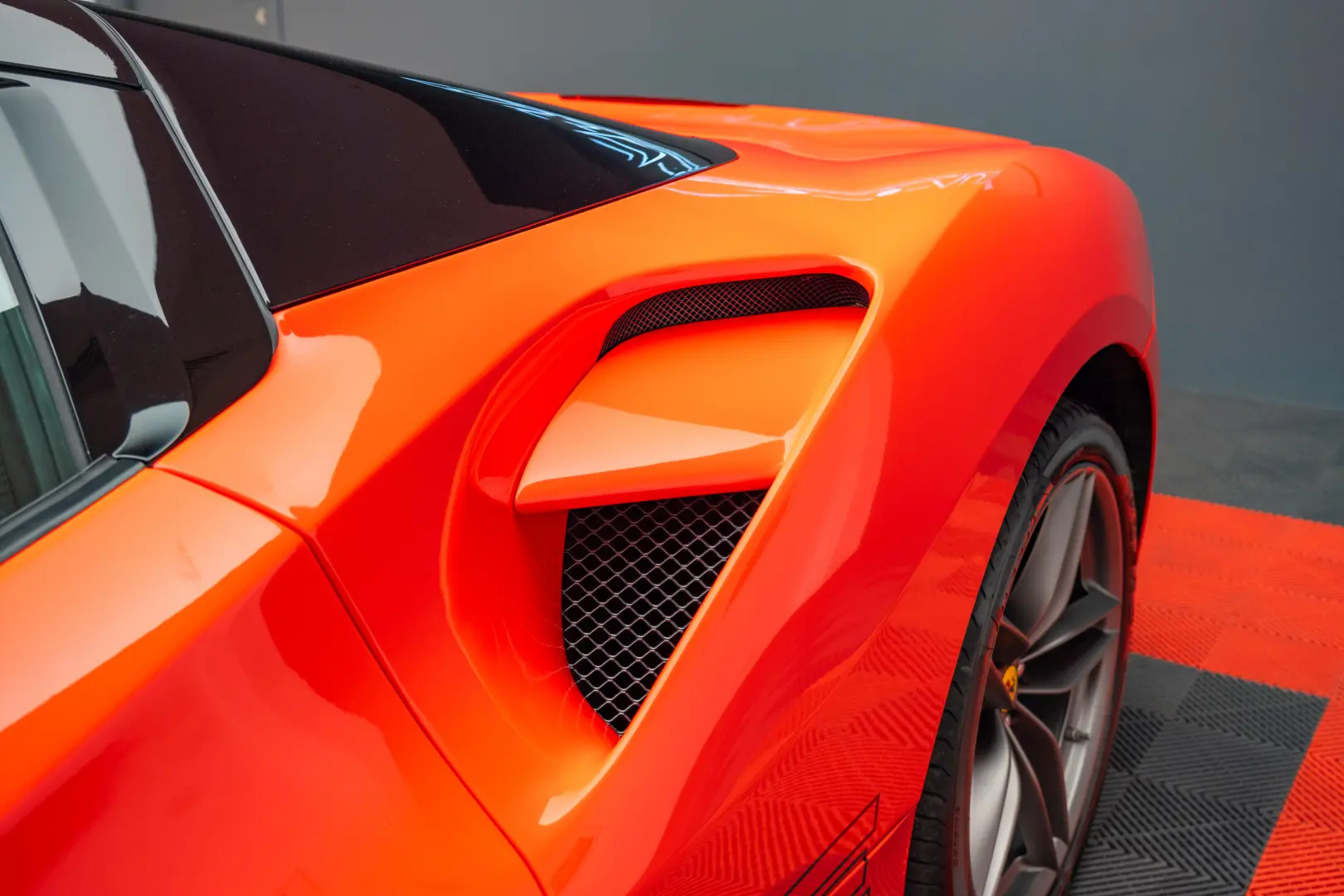 FERRARI 488 SPIDER