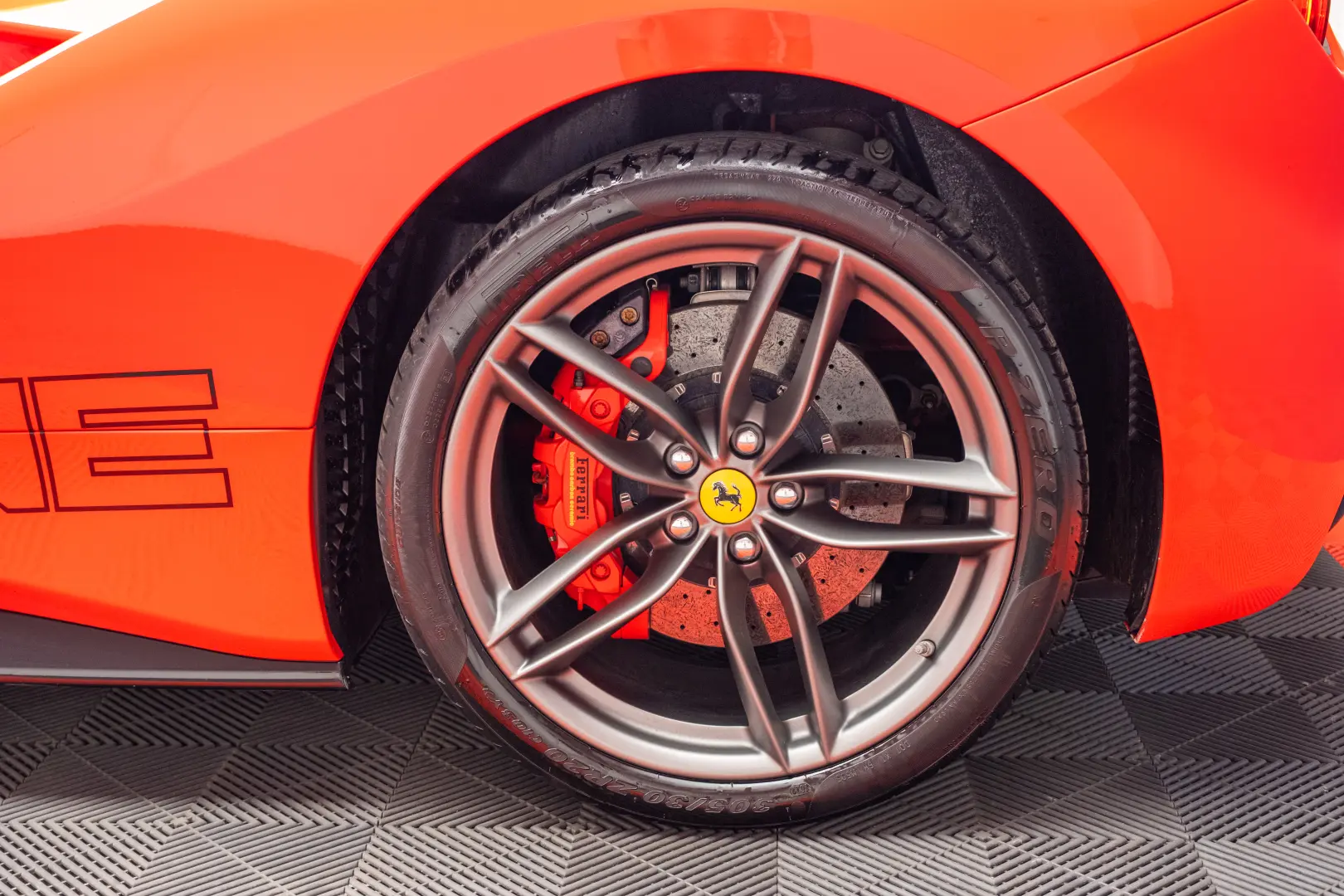 FERRARI 488 SPIDER
