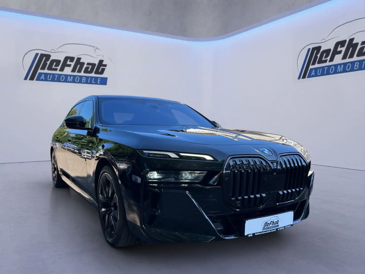 740d xDrive M Sport-Paket*PANO&SKY*LOUNGE*4D*AKT