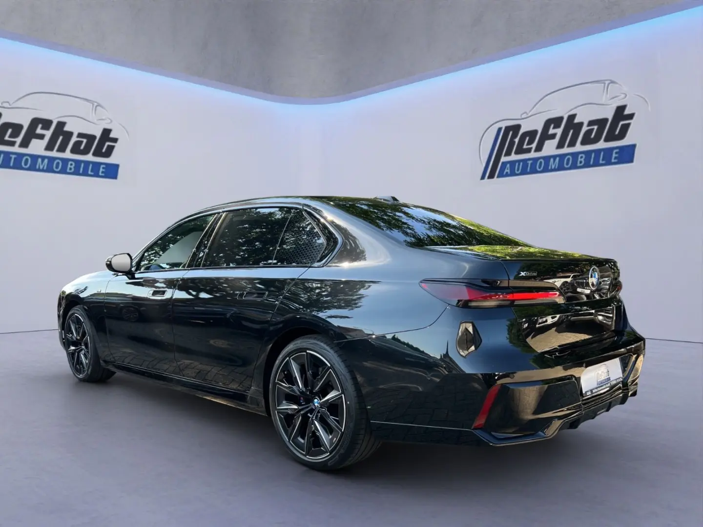 740d xDrive M Sport-Paket*PANO&SKY*LOUNGE*4D*AKT