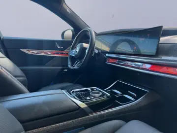 740d xDrive M Sport-Paket*PANO&SKY*LOUNGE*4D*AKT