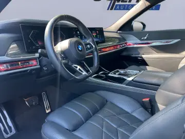 740d xDrive M Sport-Paket*PANO&SKY*LOUNGE*4D*AKT