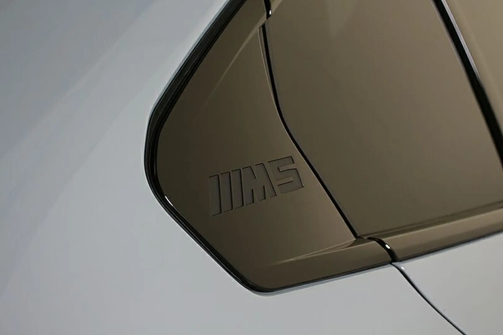 M5 G90 ACC B&W Carbon Pak. V-Max Sitzbelüf. LED