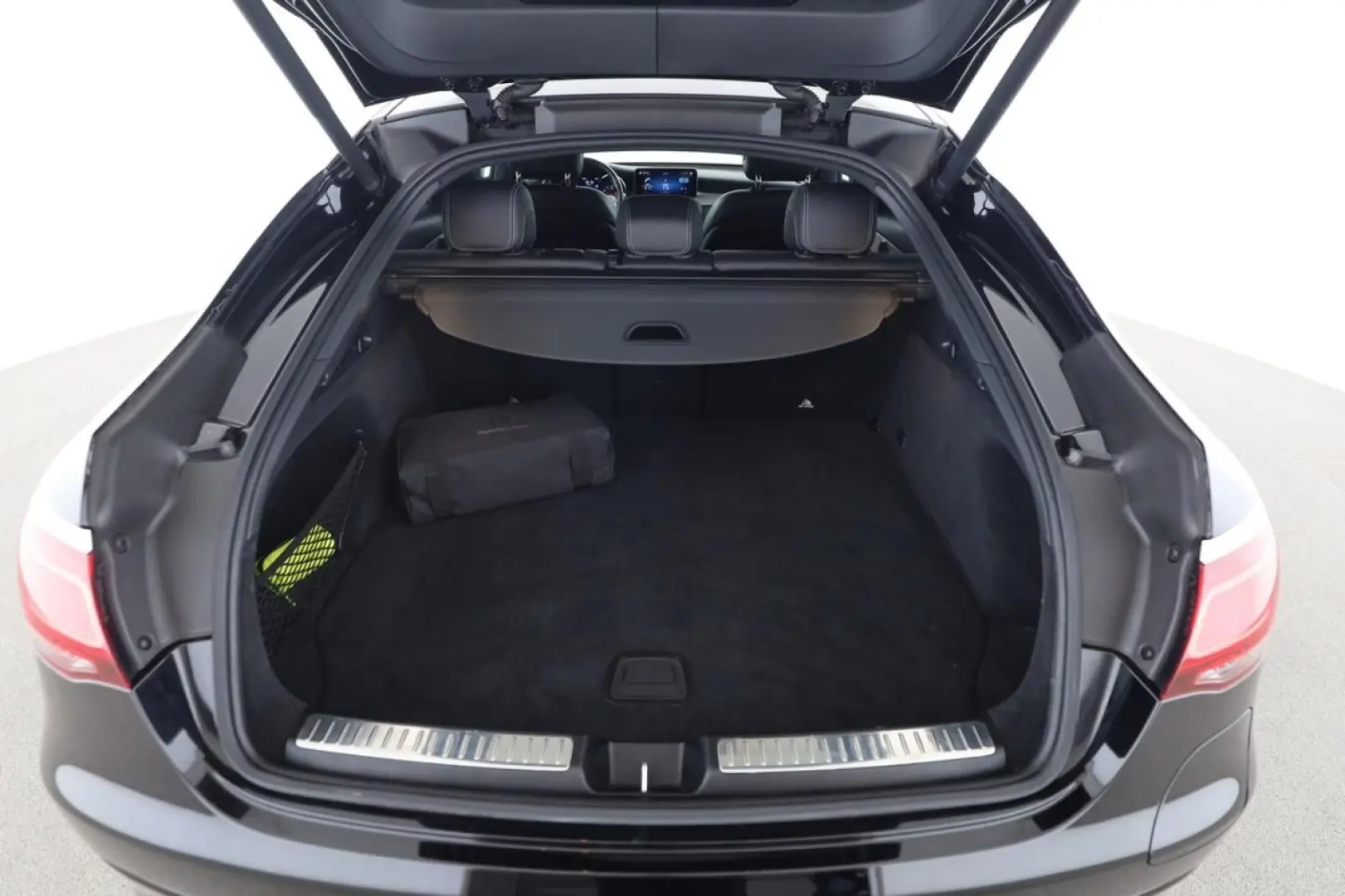 GLC 300 e 4M Coupé AMG MBUX SHZ LED el.Heck AUT