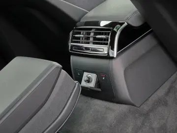 A8 50 TDI quattro S line Air*Matrix*HuD*Pano