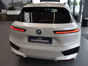 iX40 xDrive Sport Aut. LED~LiveCo~H&K~Leder~21