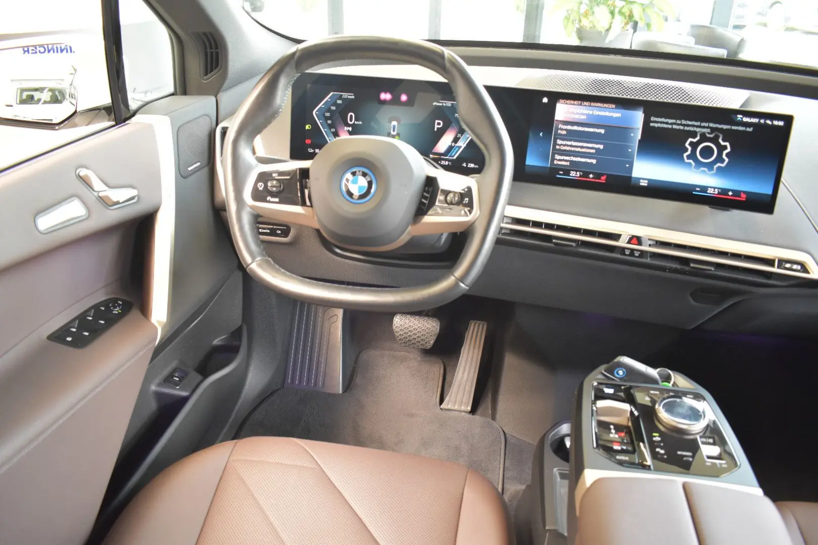 iX40 xDrive Sport Aut. LED~LiveCo~H&K~Leder~21