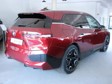 iX  xDrive40 Sportpaket *Laser*DrivAss+*ParkAss+