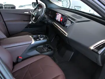 iX  xDrive40 Sportpaket *Laser*DrivAss+*ParkAss+