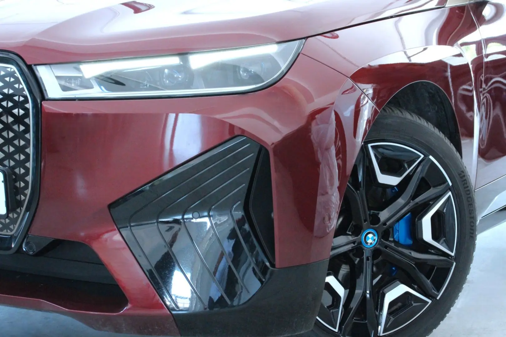 iX  xDrive40 Sportpaket *Laser*DrivAss+*ParkAss+