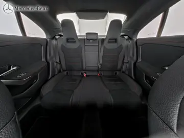 CLA 180 Coupé AMG Night+RüKam+LED+18+Keyless-Go