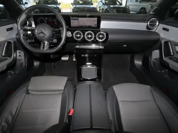 CLA 180 AMG BURMESTER+NIGHT PAKET+MBUX+LED+19