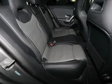 CLA 180 AMG BURMESTER+NIGHT PAKET+MBUX+LED+19