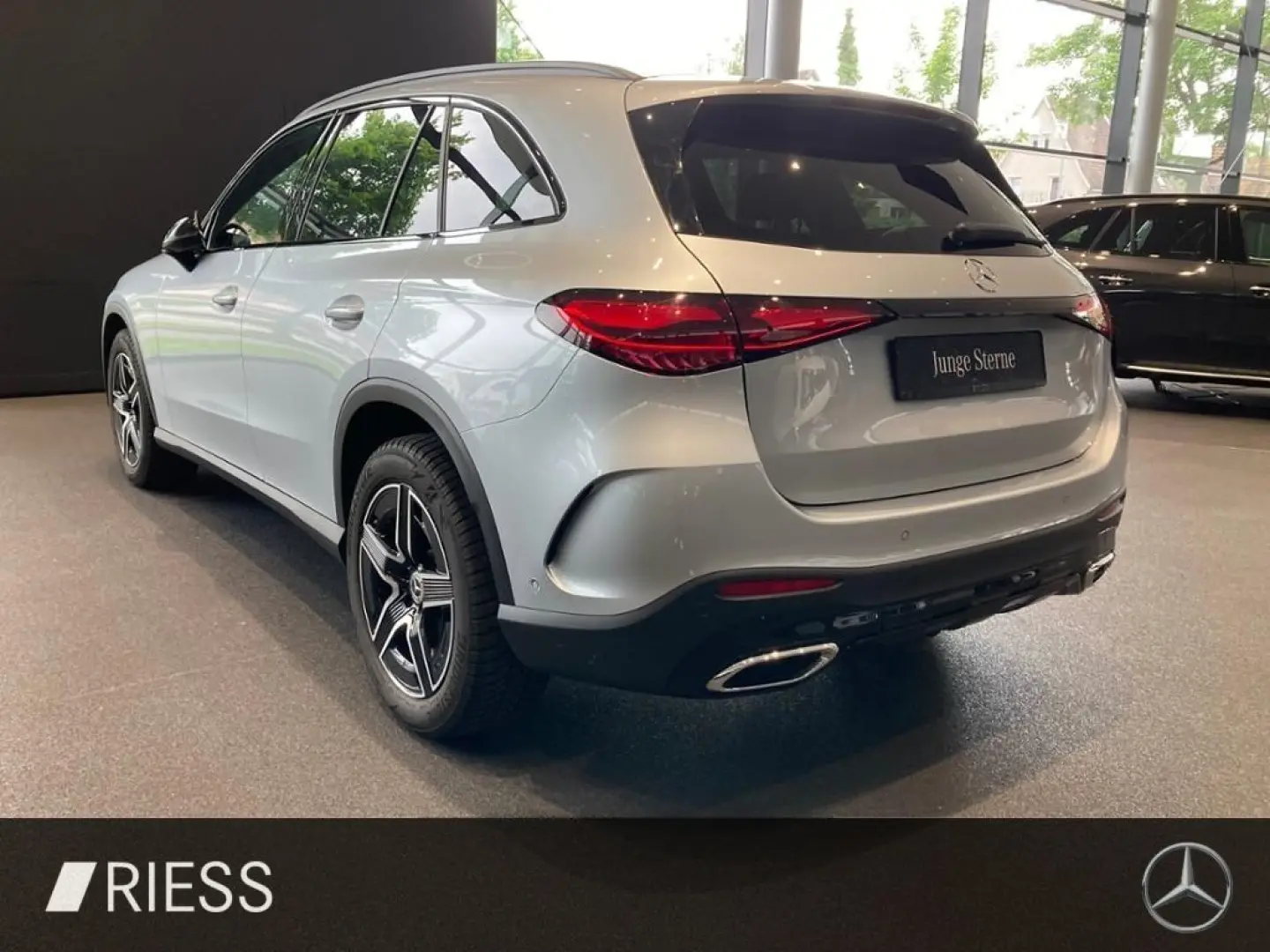 GLC 220 d 4M AMG AHK FAHRASSIST+ RFK NIGHT SPUR