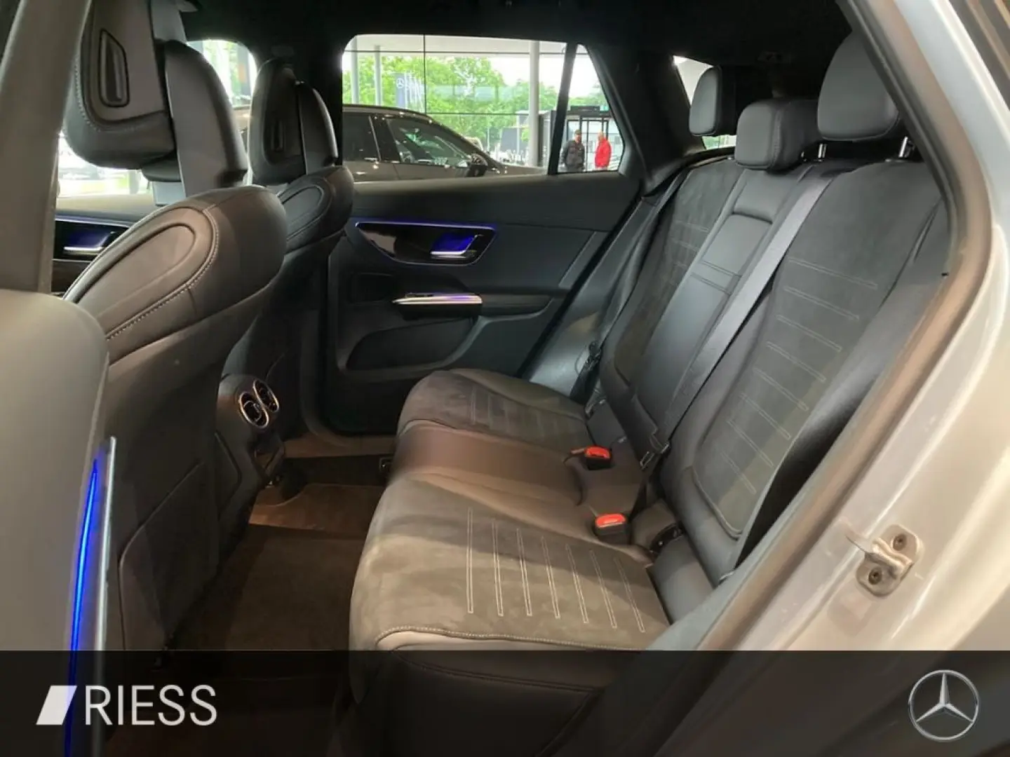 GLC 220 d 4M AMG AHK FAHRASSIST+ RFK NIGHT SPUR