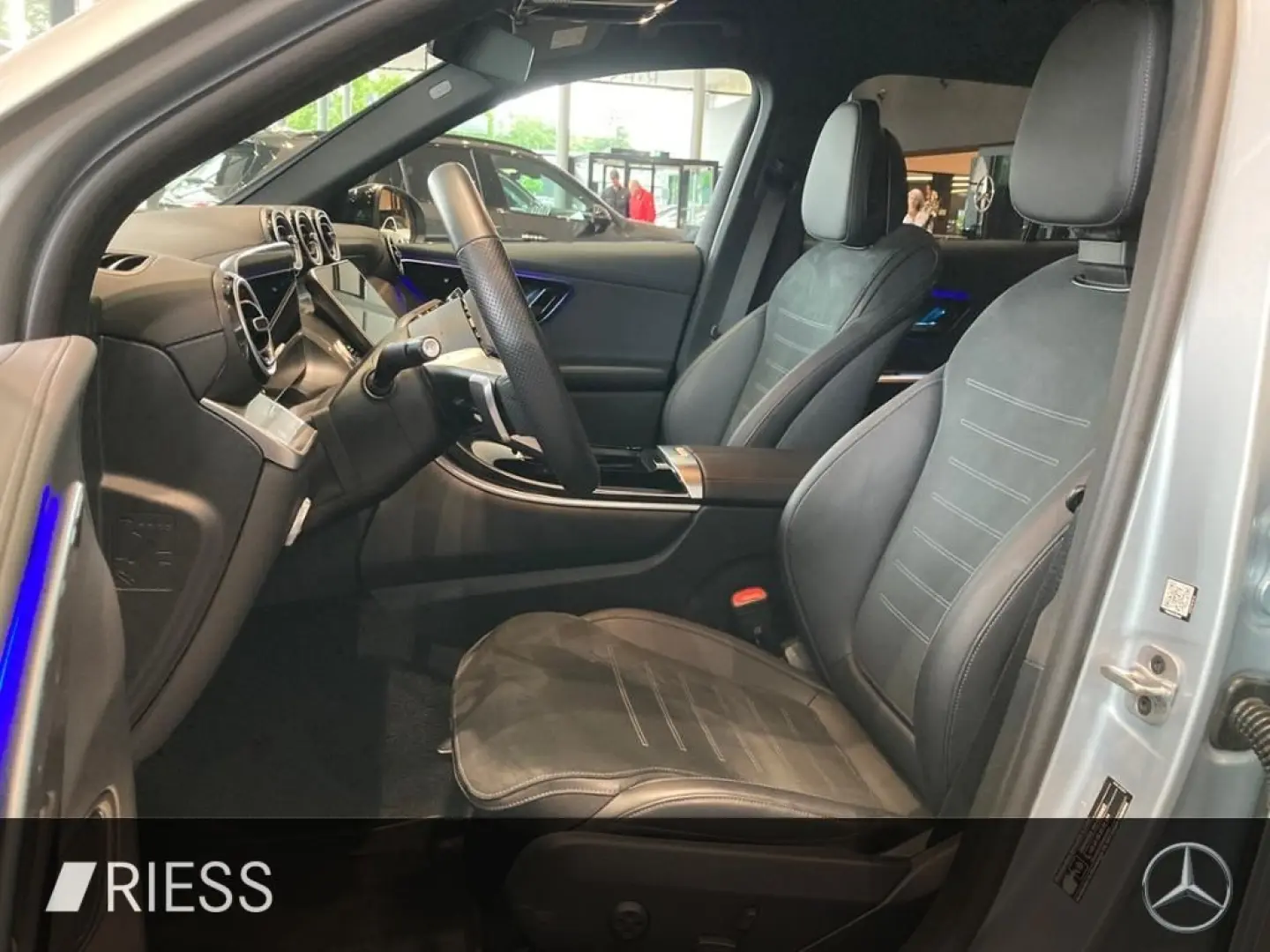 GLC 220 d 4M AMG AHK FAHRASSIST+ RFK NIGHT SPUR