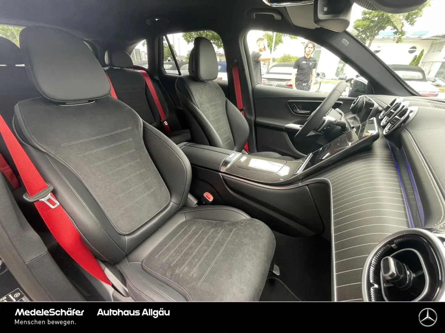 GLC 200 4MATIC AMG Night AHK LED EasyP Ambi 20