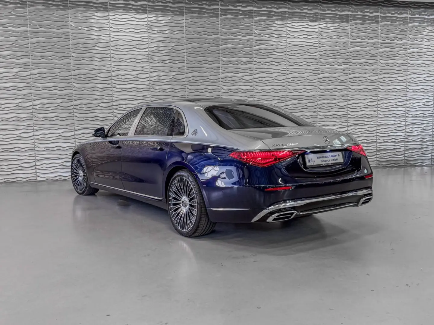 Maybach* EXCL.*First-Class*TV*DRIVE Pilot*BODY*