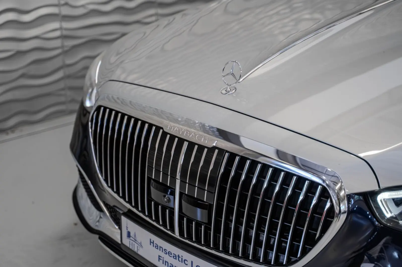 Maybach* EXCL.*First-Class*TV*DRIVE Pilot*BODY*