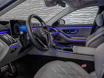 Maybach* EXCL.*First-Class*TV*DRIVE Pilot*BODY*