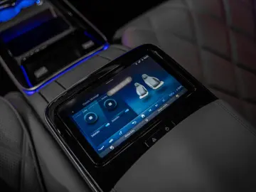 Maybach* EXCL.*First-Class*TV*DRIVE Pilot*BODY*