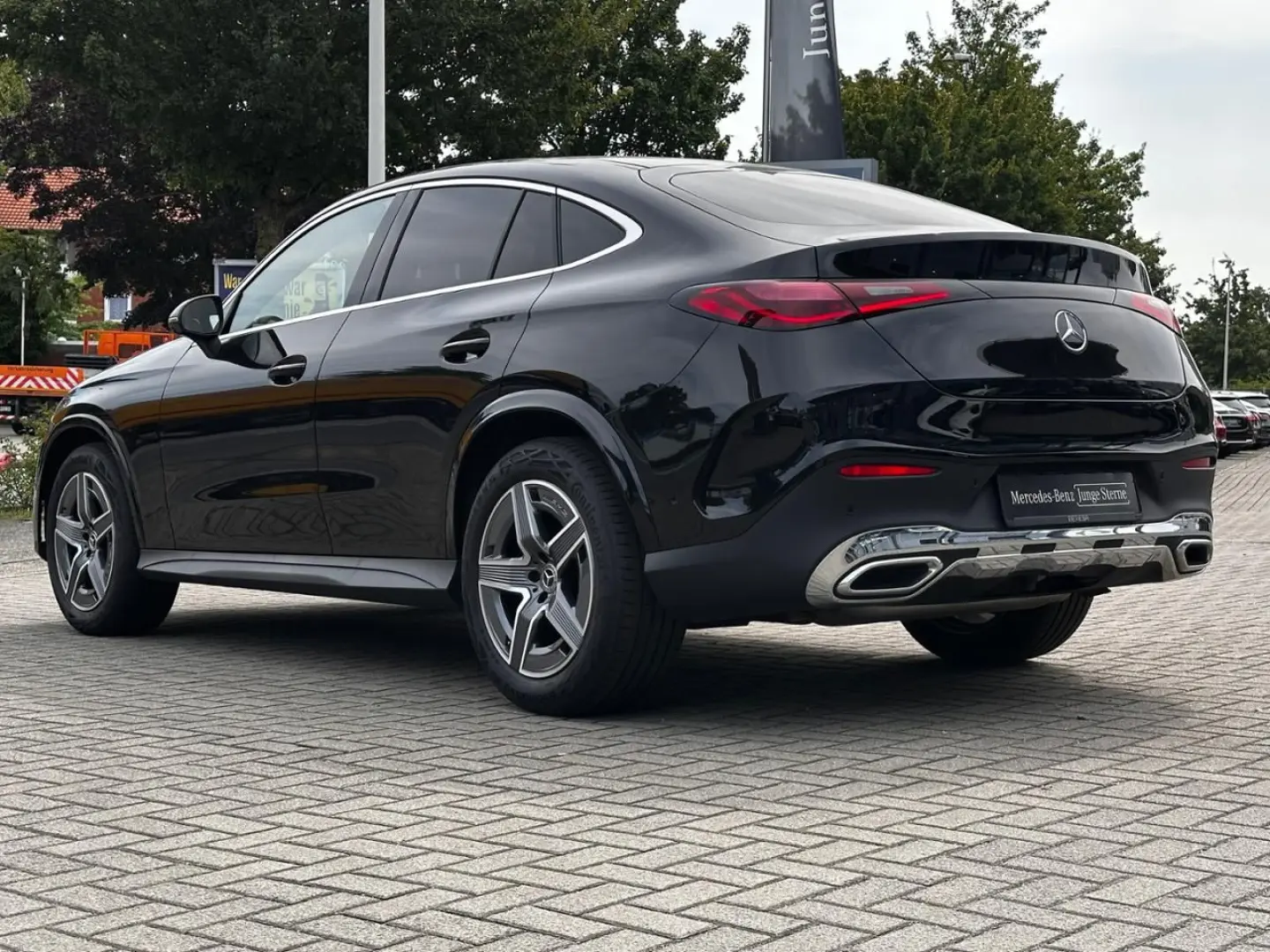 GLC 300 4M Coupé AMG Pano AHK 360 MBUX Winter-P.