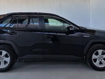 TOYOTA RAV4 2.5 Hybrid Dynamic HSD E-CVT