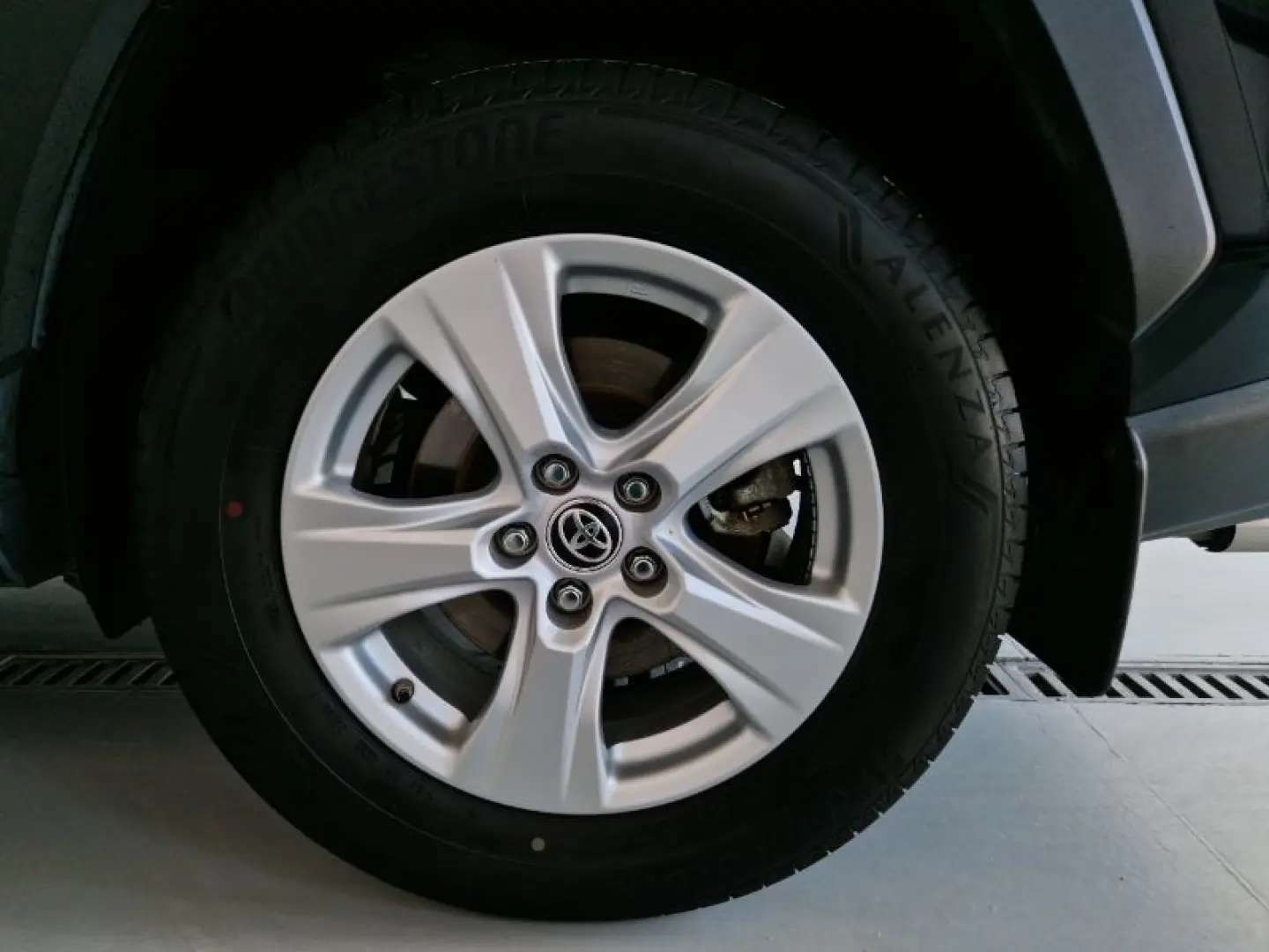 TOYOTA RAV4 2.5 Hybrid Dynamic HSD E-CVT