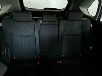 TOYOTA RAV4 2.5 Hybrid Dynamic HSD E-CVT