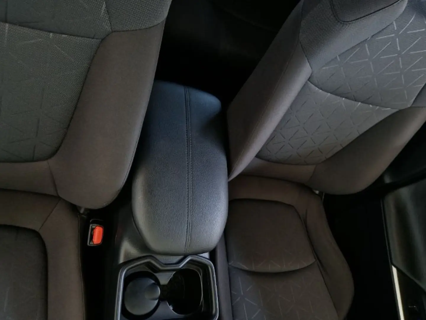 TOYOTA RAV4 2.5 Hybrid Dynamic HSD E-CVT