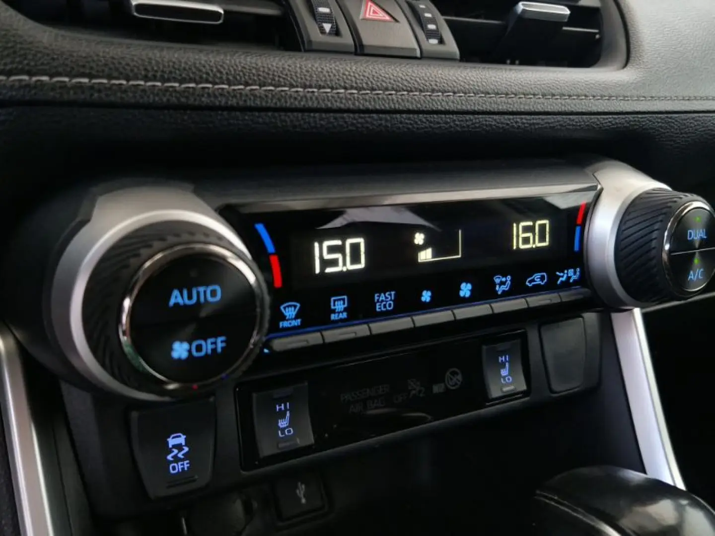 TOYOTA RAV4 2.5 Hybrid Dynamic HSD E-CVT