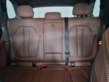 BMW X5 3.0 xDrive45e AT