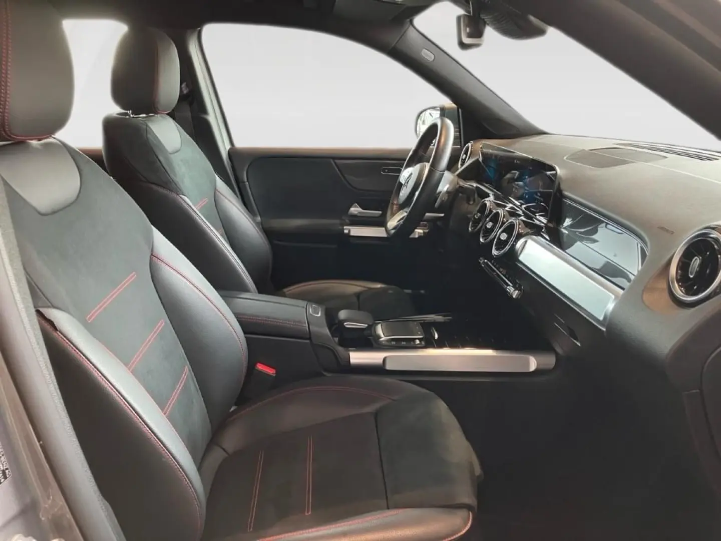 GLB 220 d 4M AMG-Line+MULTIBEAM+MBUX+Navi-P.+Kam