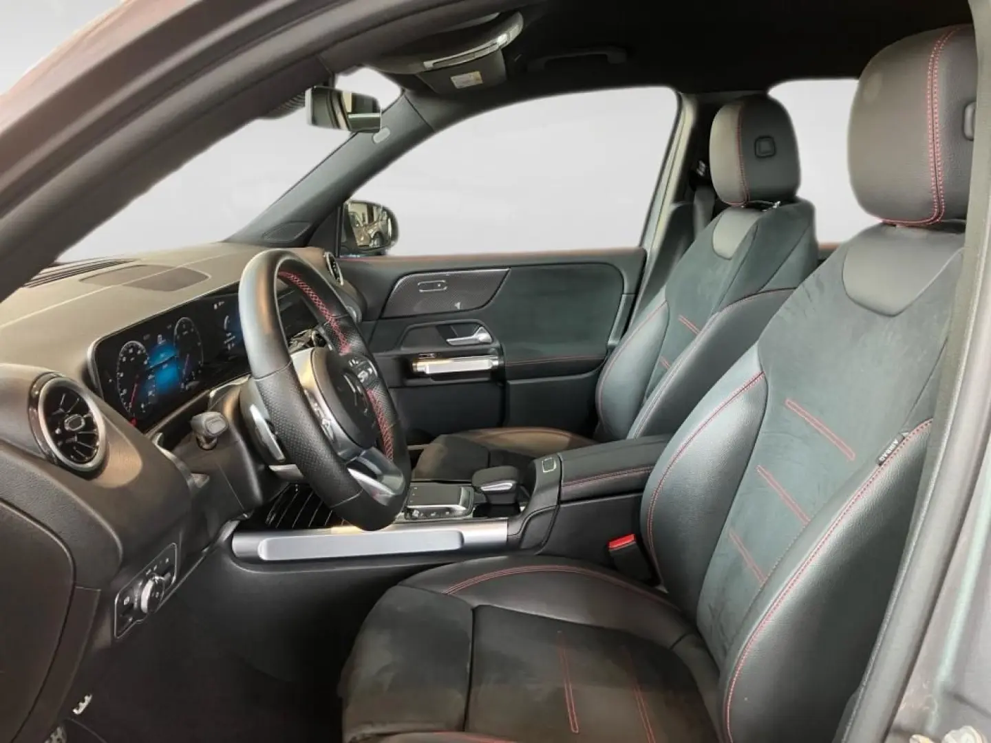 GLB 220 d 4M AMG-Line+MULTIBEAM+MBUX+Navi-P.+Kam