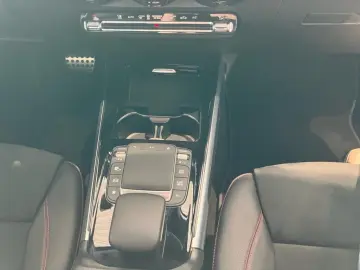 GLB 220 d 4M AMG-Line+MULTIBEAM+MBUX+Navi-P.+Kam