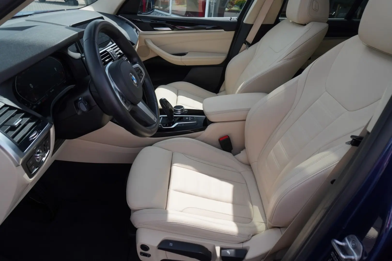 X3 xDrive 20d xLine AHK Panorama Virtual Cockpit
