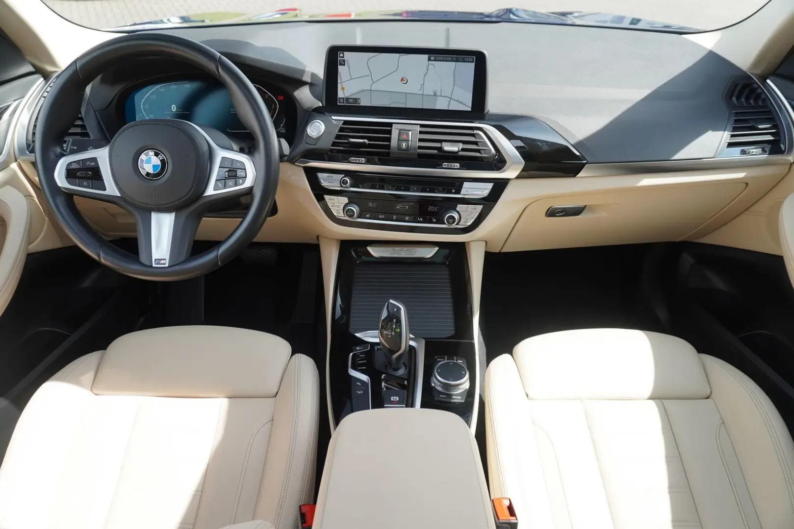 X3 xDrive 20d xLine AHK Panorama Virtual Cockpit