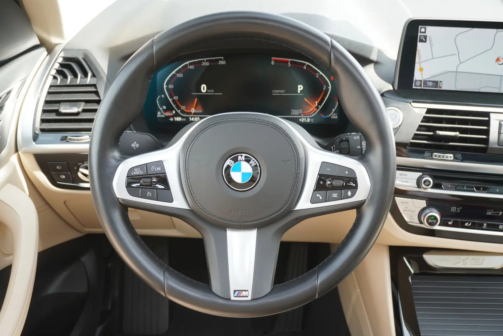 X3 xDrive 20d xLine AHK Panorama Virtual Cockpit