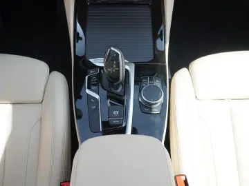 X3 xDrive 20d xLine AHK Panorama Virtual Cockpit