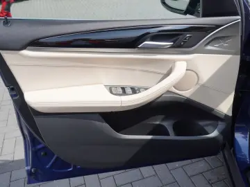 X3 xDrive 20d xLine AHK Panorama Virtual Cockpit